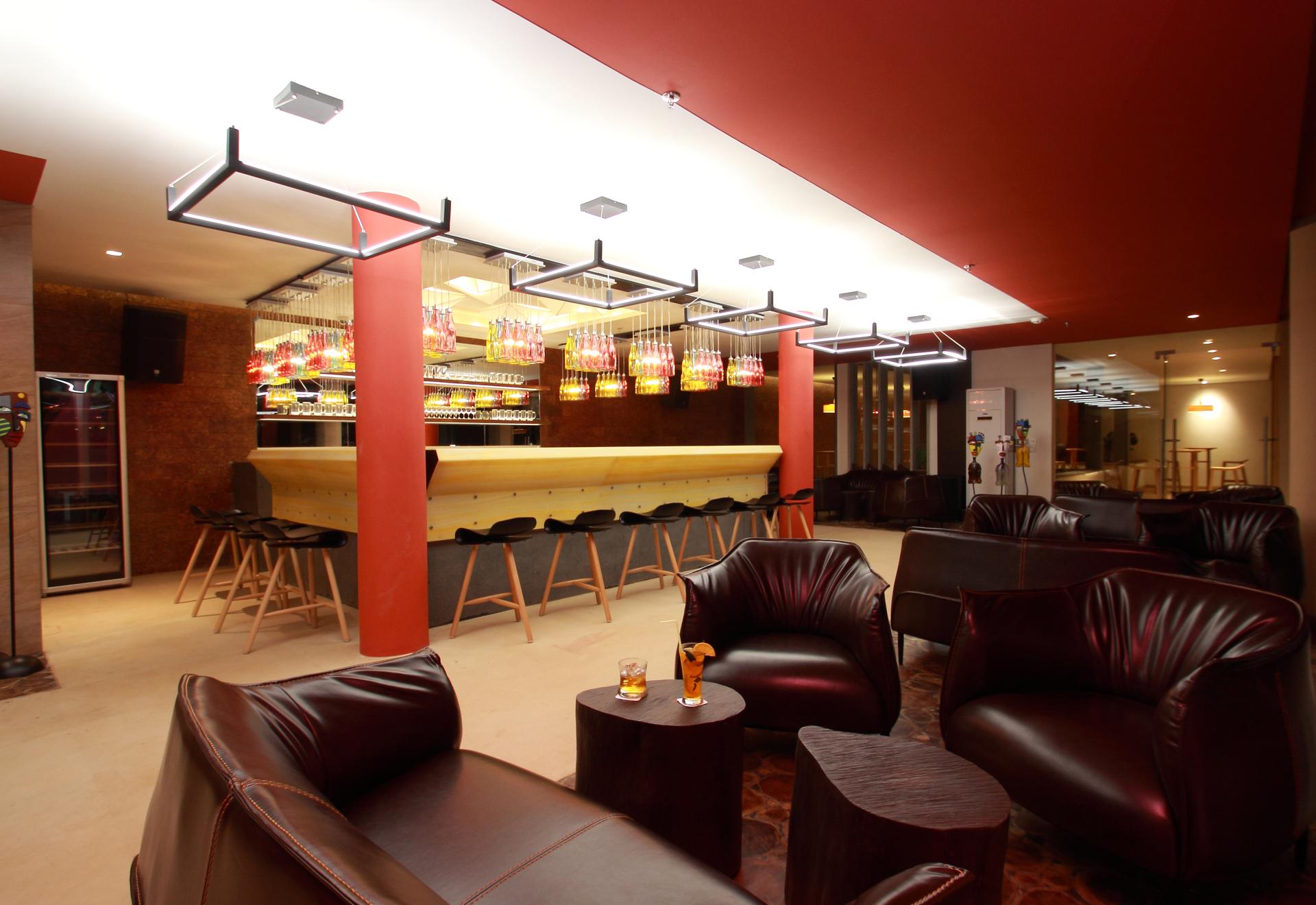 ELEVATE – Where Views and Spirits Soar